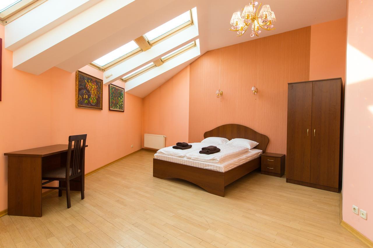 10 Rooms Λβιβ Εξωτερικό φωτογραφία