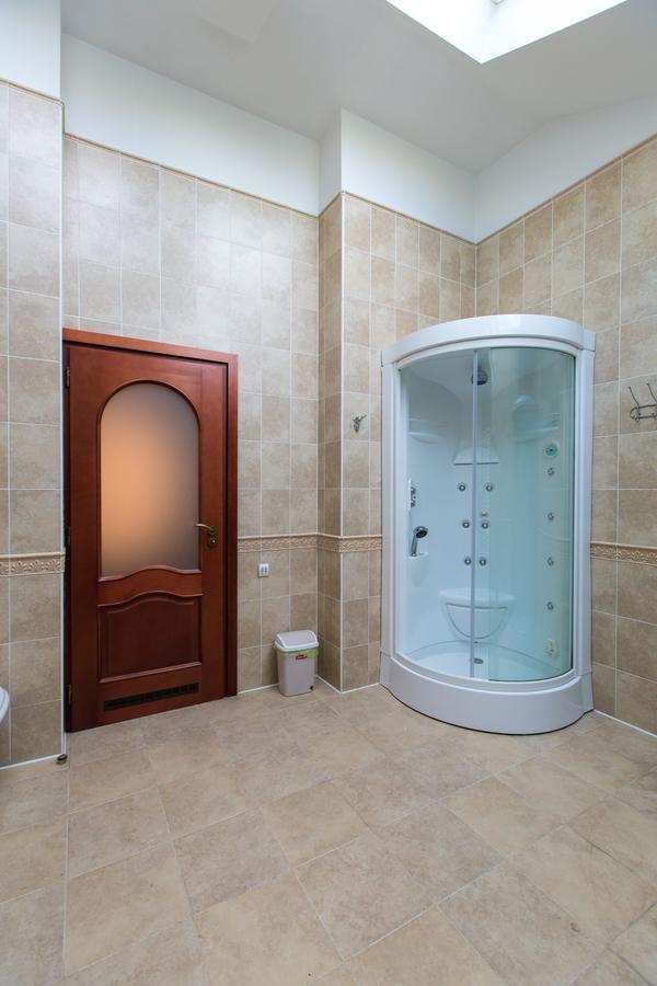 10 Rooms Λβιβ Εξωτερικό φωτογραφία