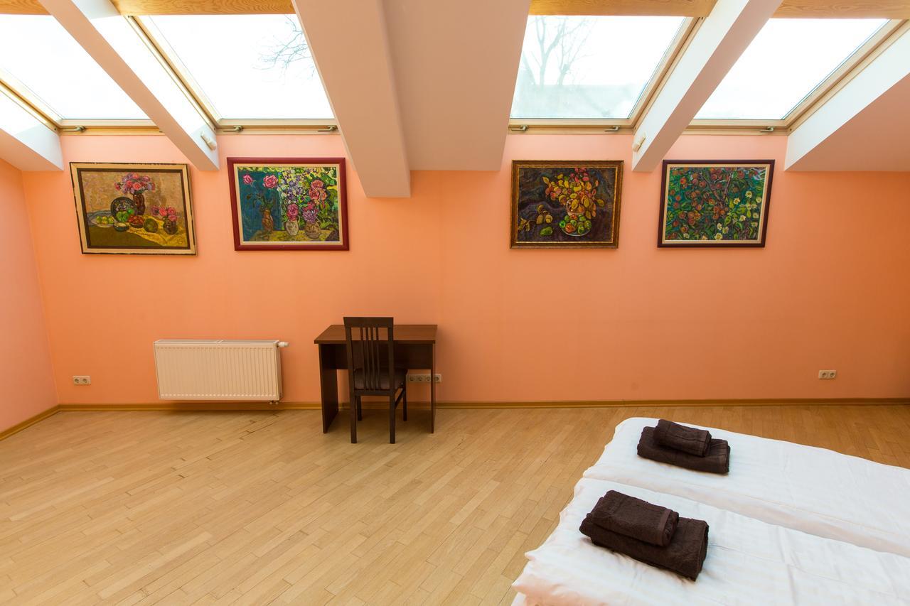 10 Rooms Λβιβ Εξωτερικό φωτογραφία